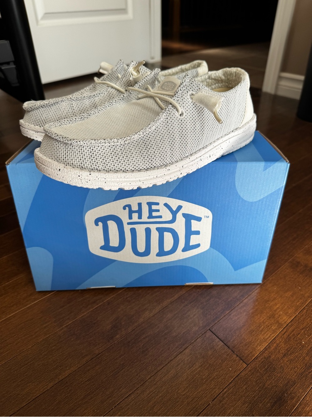 NWOT Hey Dude Wendy Stretch Sox shoes